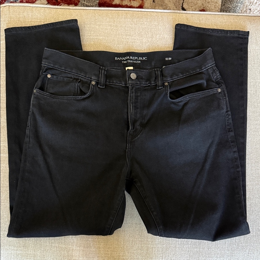 Banana Republic Men's Black Traveller Straight Leg Jeans